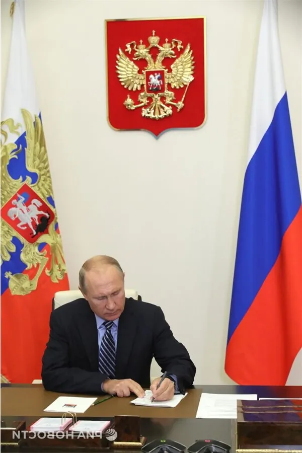 Путин утвердил закон, вводящий ответственность властей за невыполнение предписаний