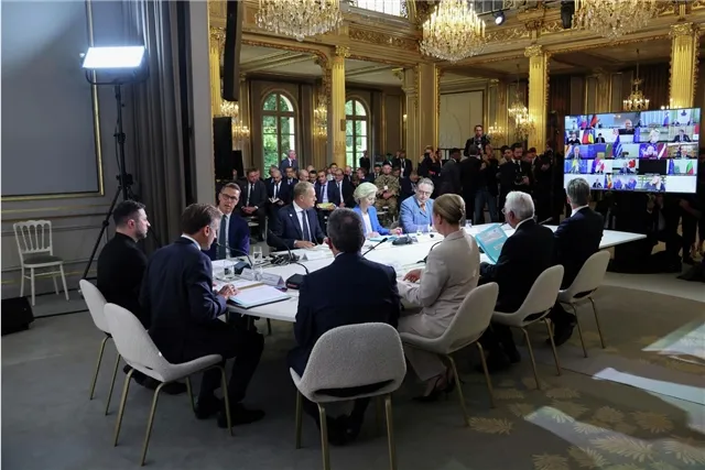 Журналист Лафлэнд - участники коалиции не спешат направлять военные контингенты в Украину