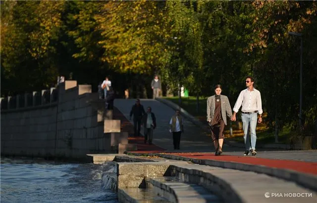 Исследование ВЦИОМ - почти две трети женщин открыты для отношений с мужчиной с более низким доходом