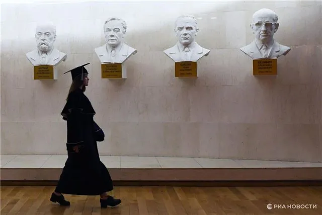 Формирование независимой университетской системы в России - первые достижения и перспективы